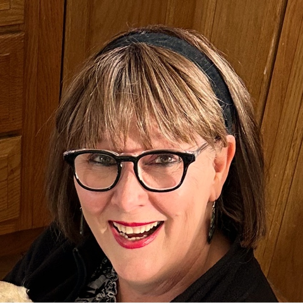 Meet your Posher, Aleta